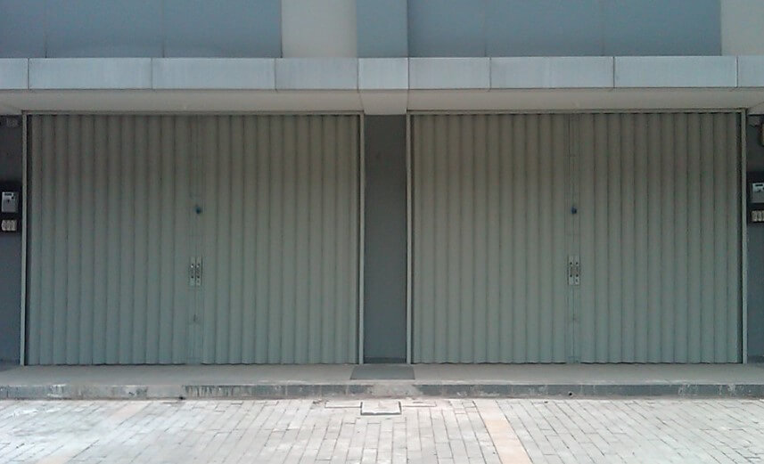 Folding Gate Suma Doors tampak depan